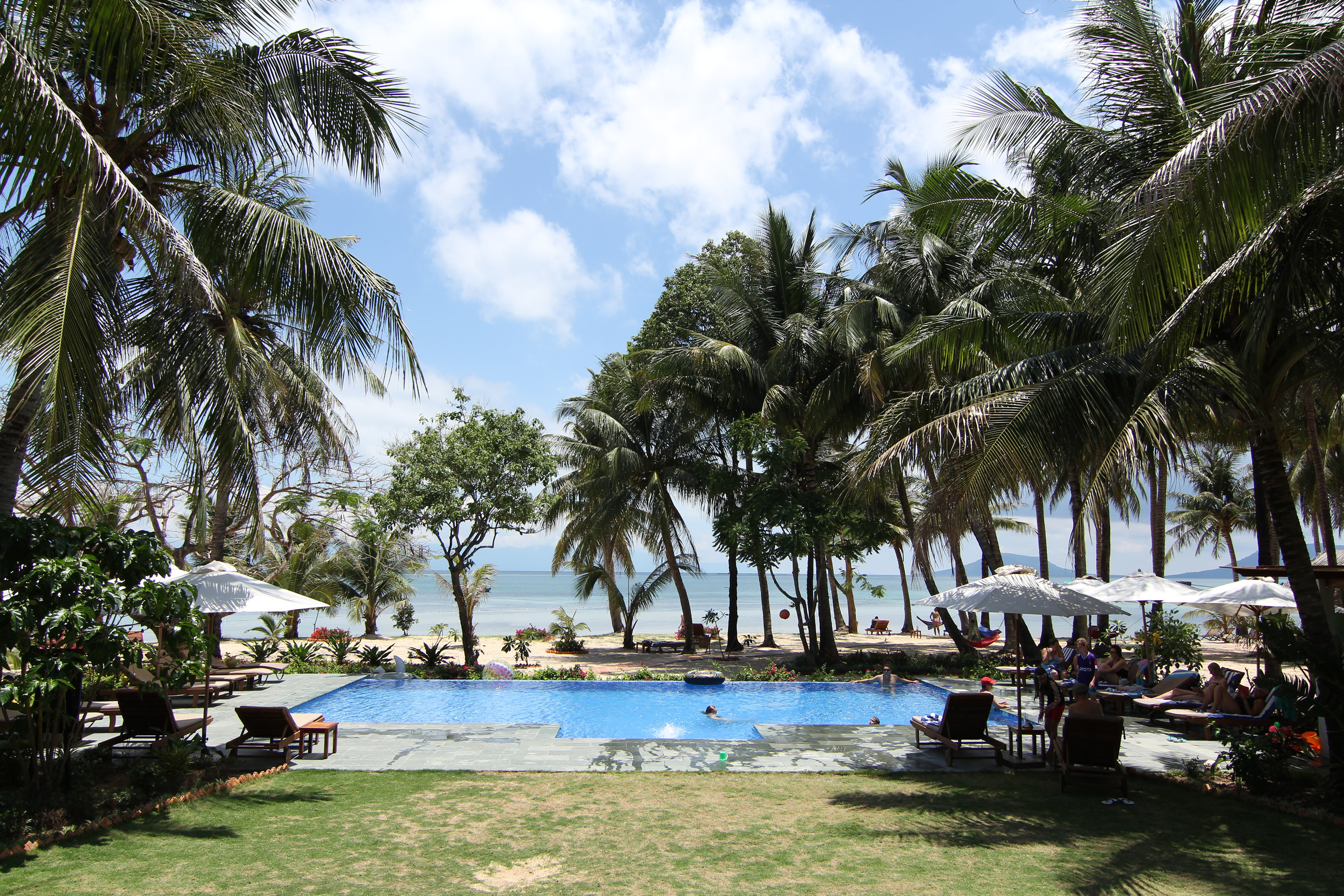 Phu Quoc Resort pool and sunbed