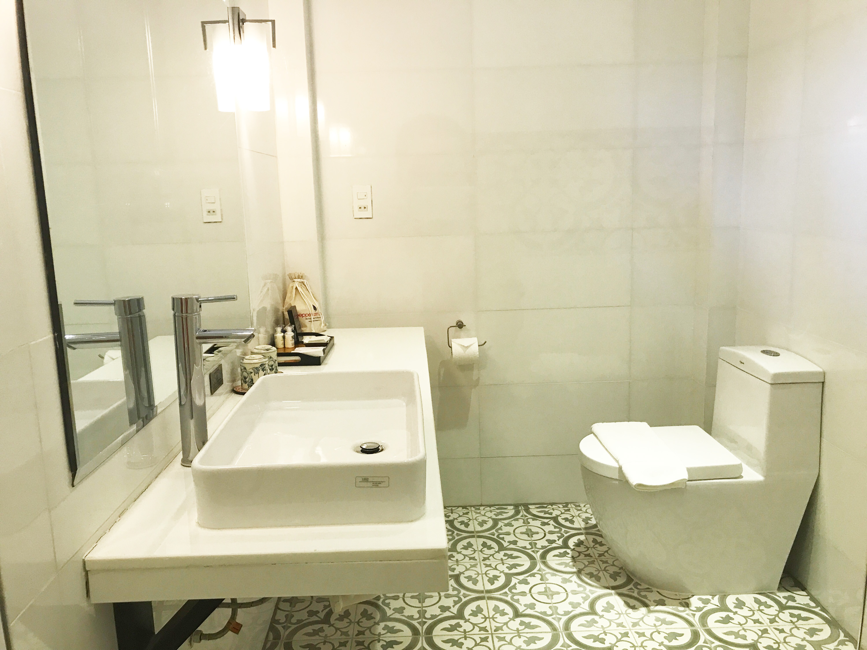 Beachfront Room Bathroom Phu Quoc