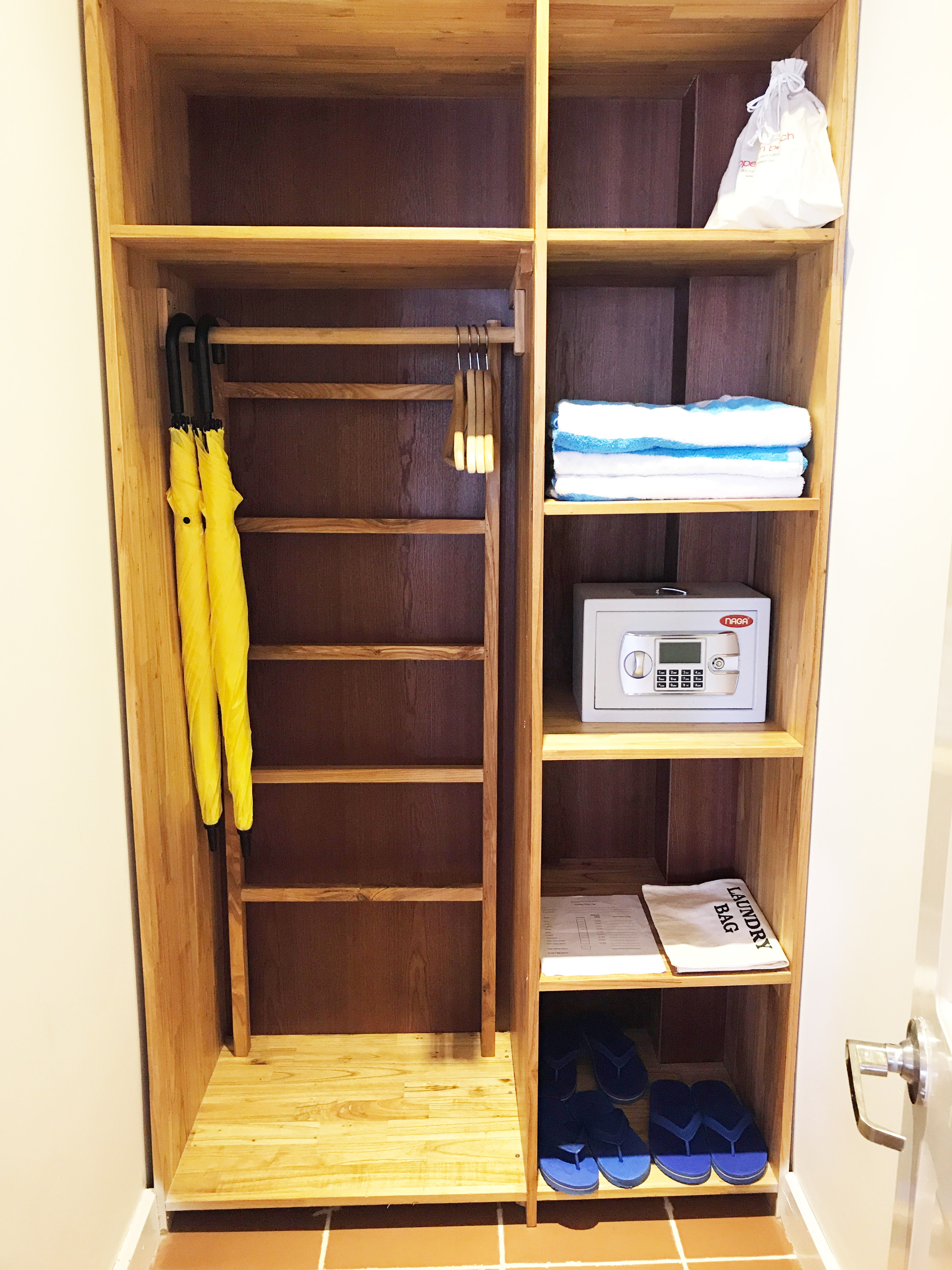 Walk In Wardrobe Phu Quoc