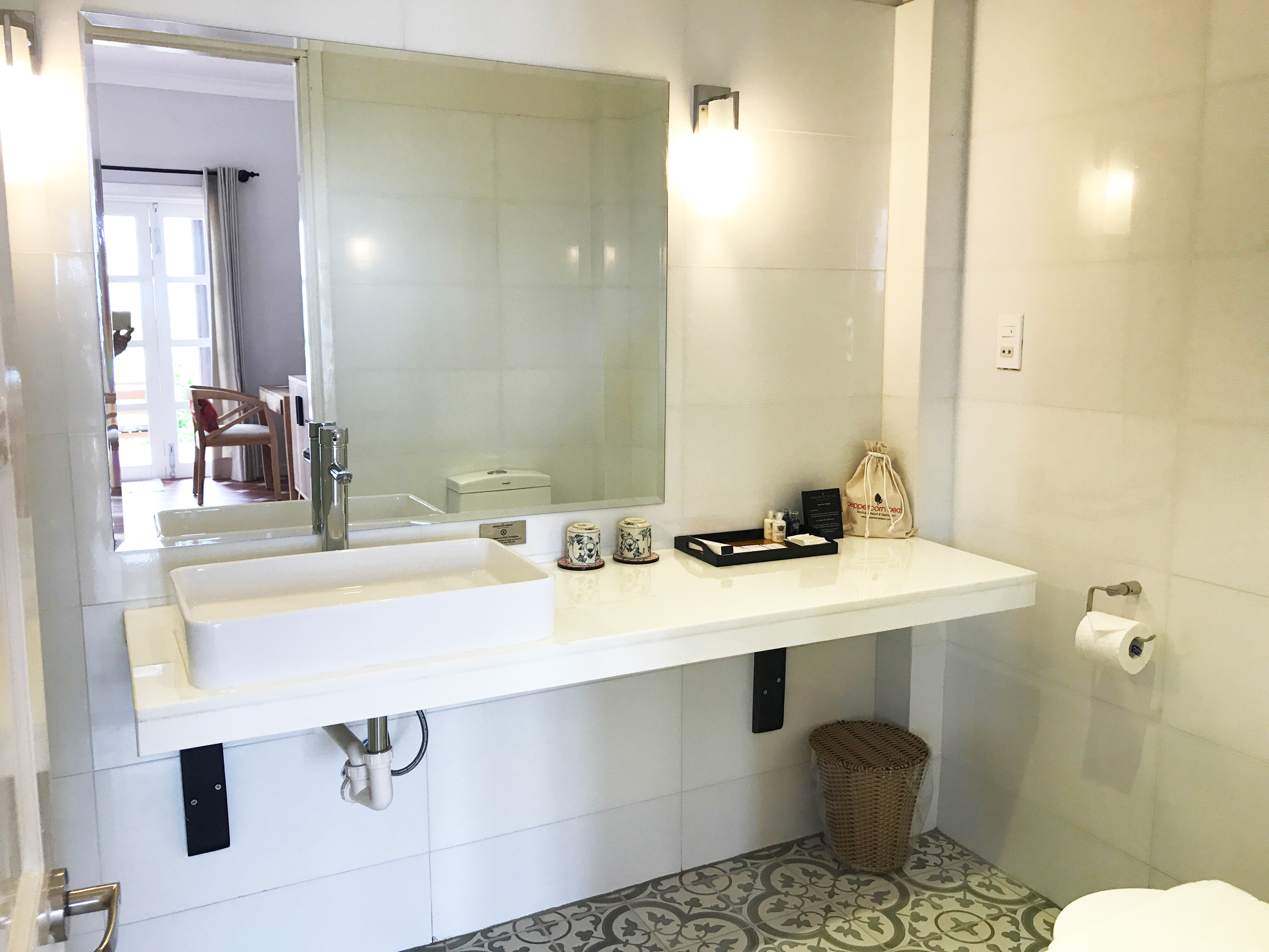 Beachfront Room Bathroom