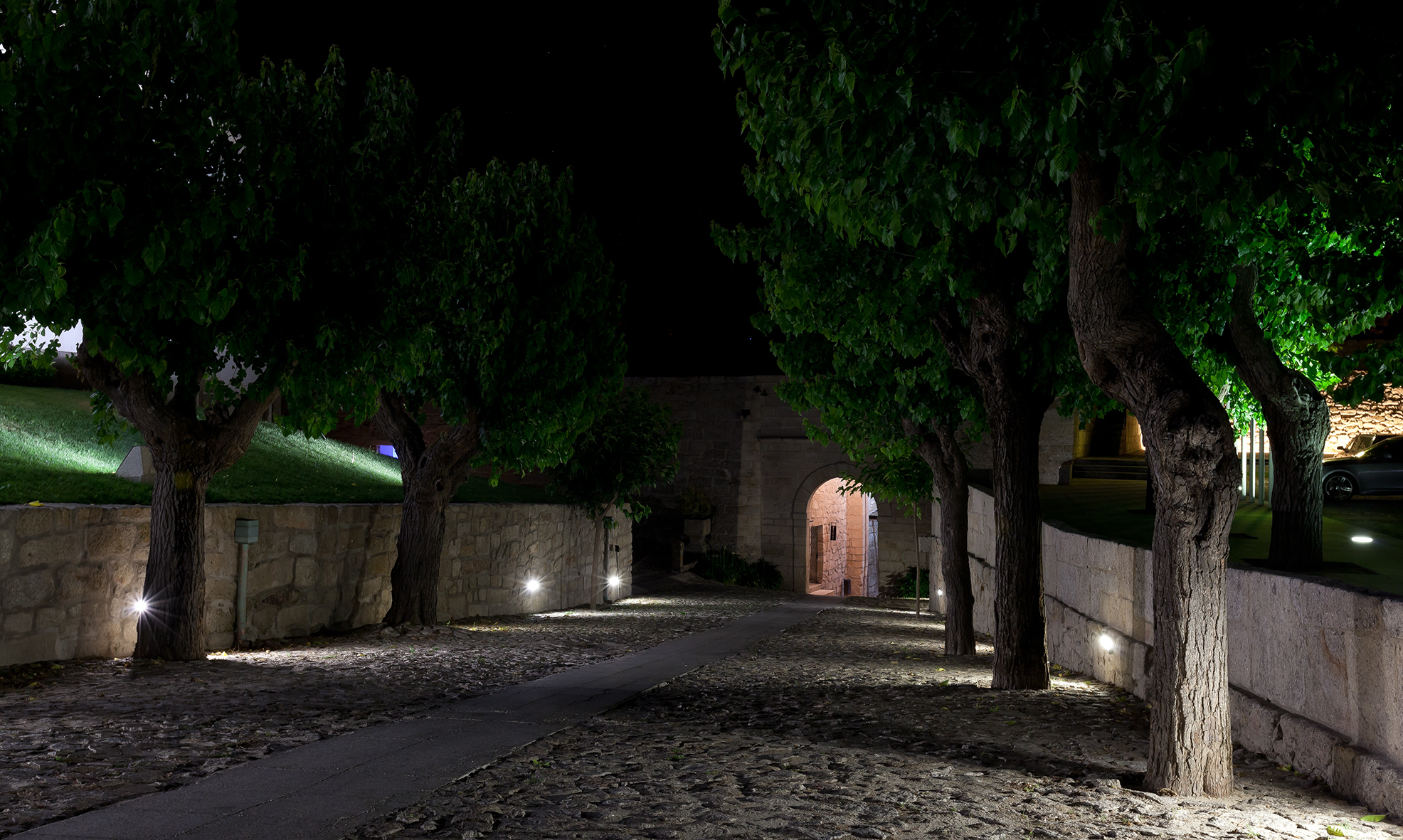 Parque exterior, saida pedonal