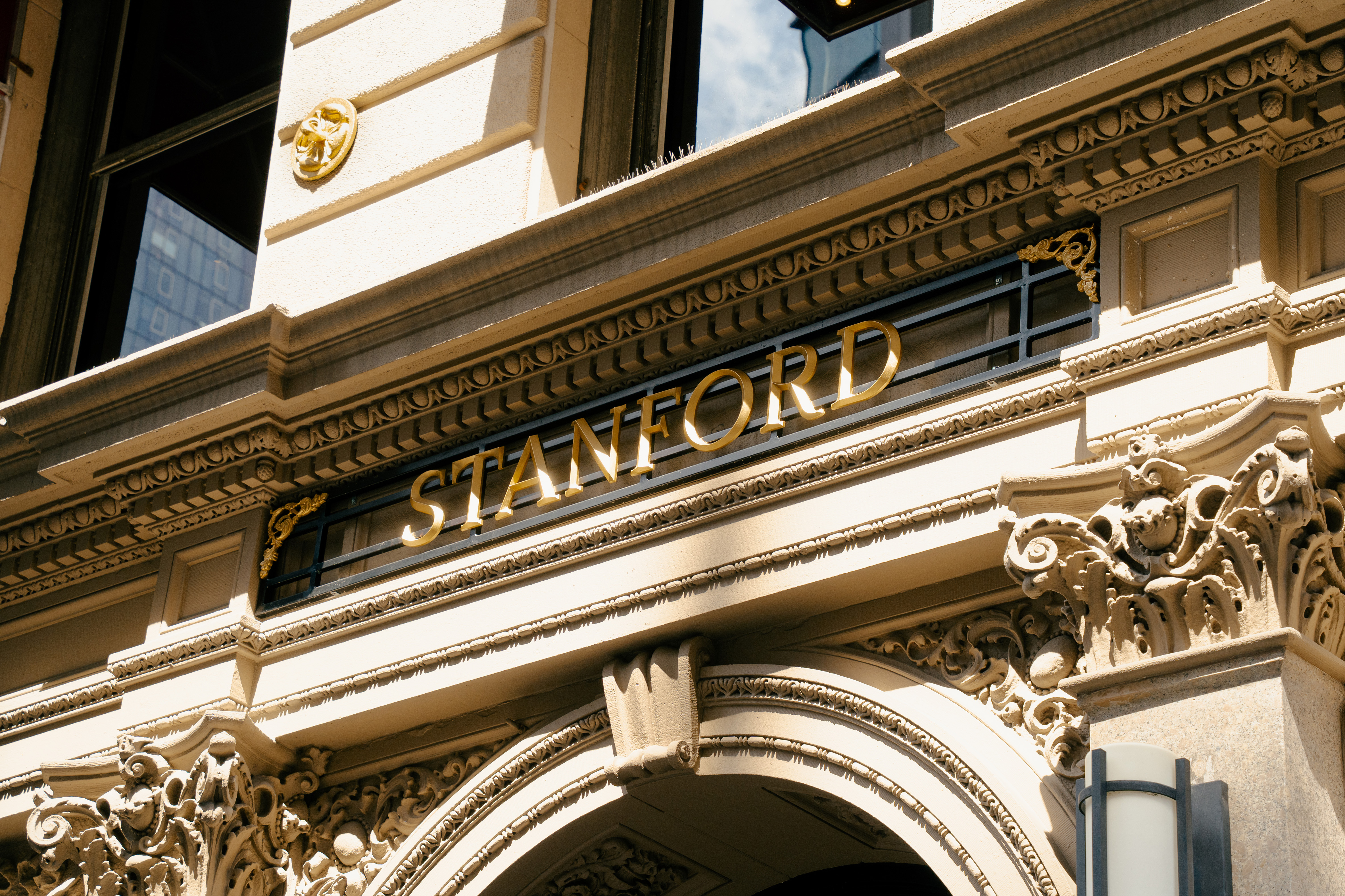 Hotel Stanford New York interior