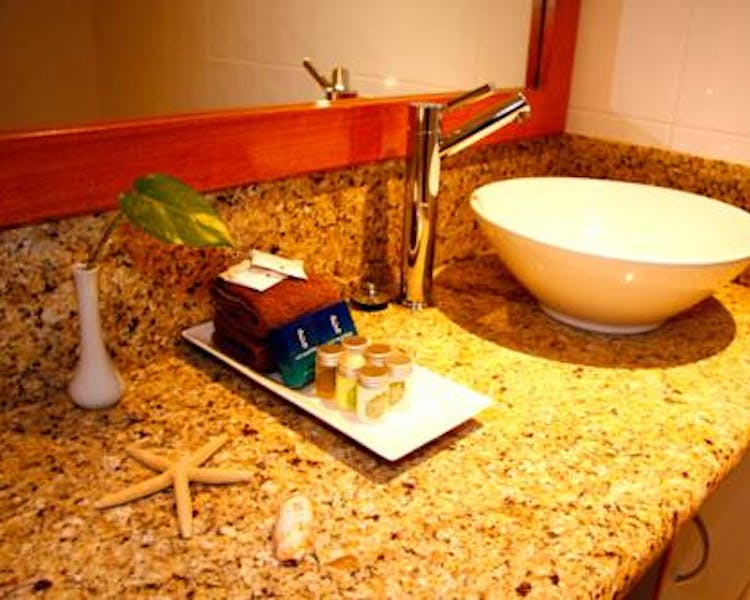 Resort Studio Bathroom