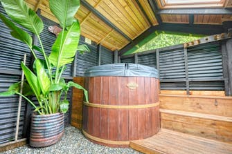 Cedar hot tub for guests only