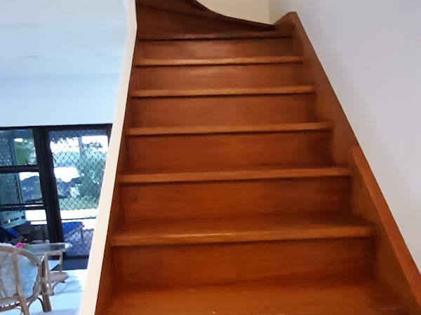 3 bedroom apts. - stairs