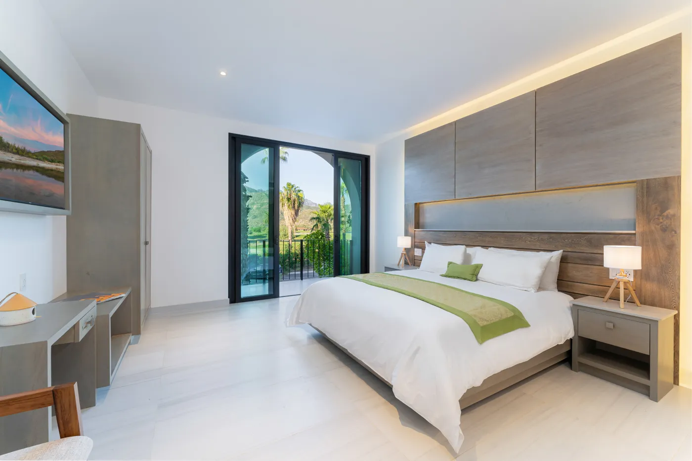 Standard Queen Bed Room