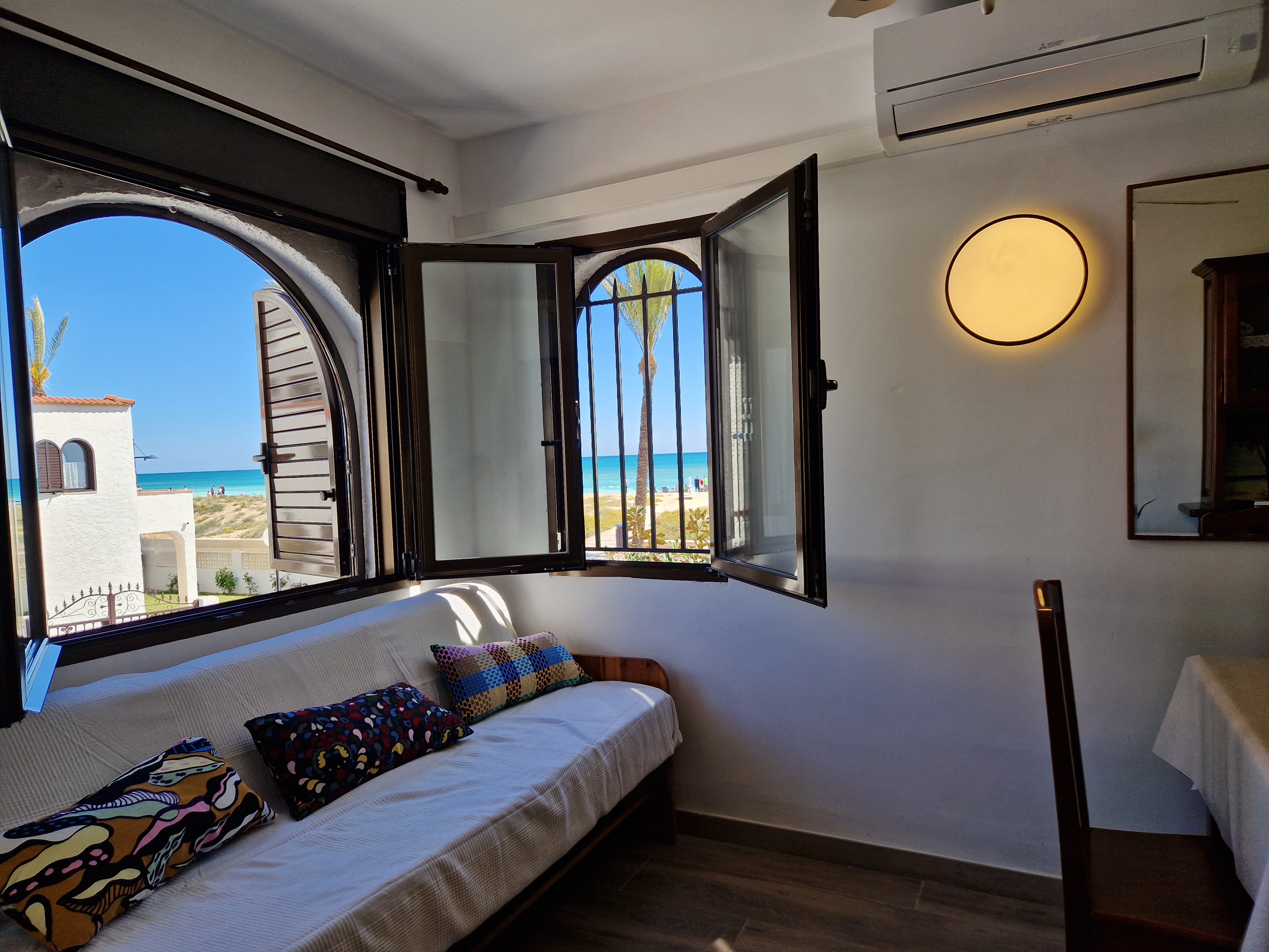 Beachside Planta Primera Comedor