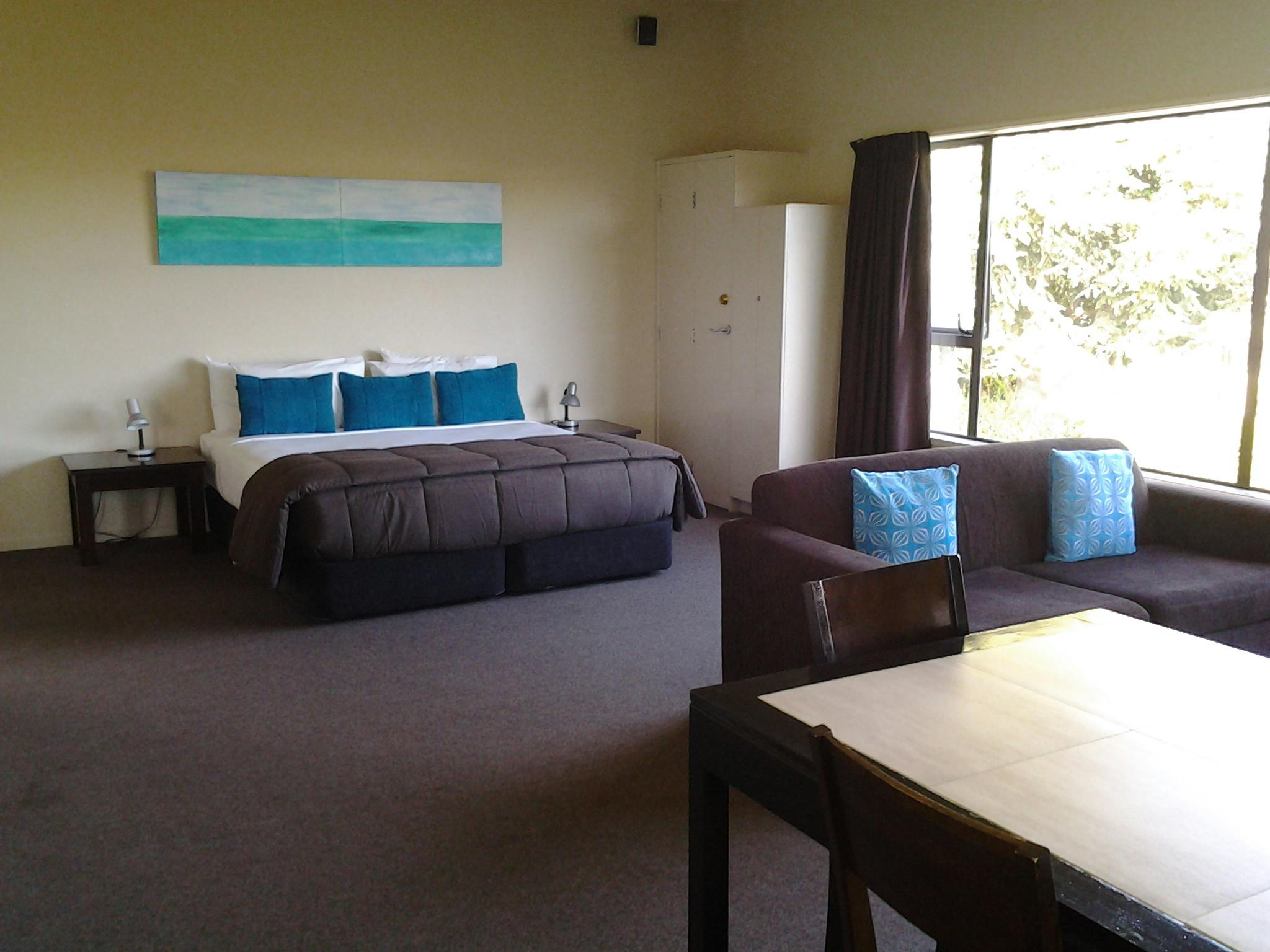 Mountain View Suite with Super king bed