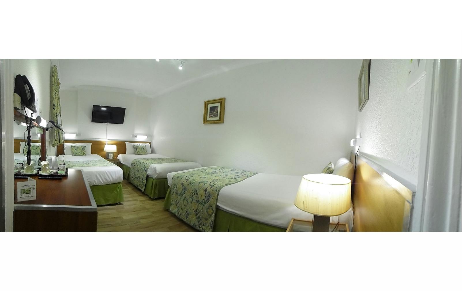 Boutique Hotel central London B&B Accommodation room for 3