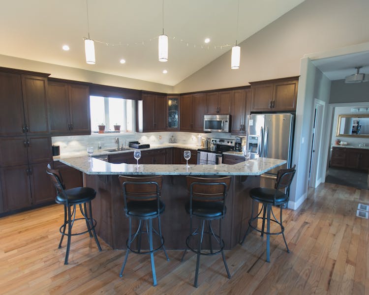 Kitchen Island with Seating for Four