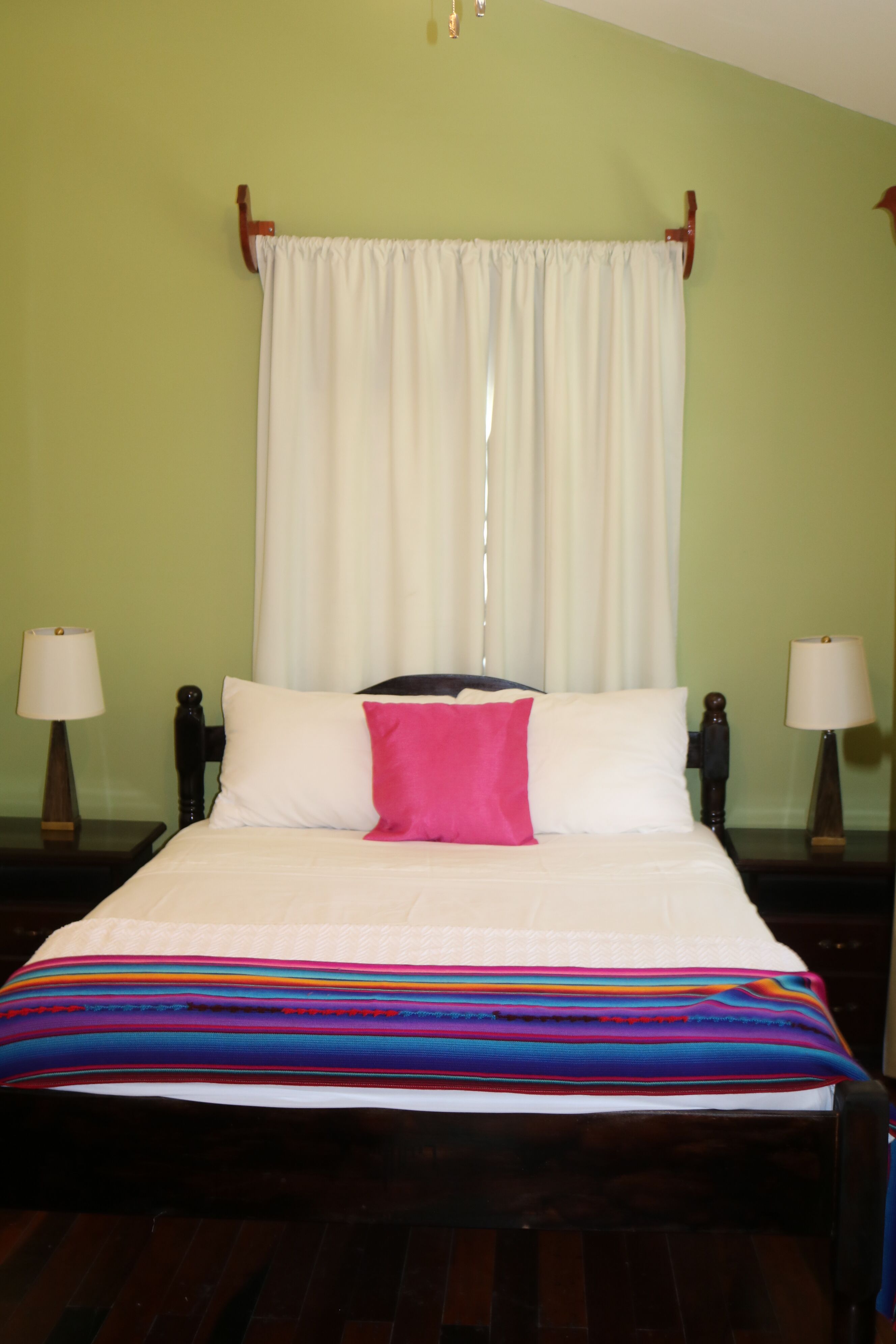 Garden Cabin - right bedroom