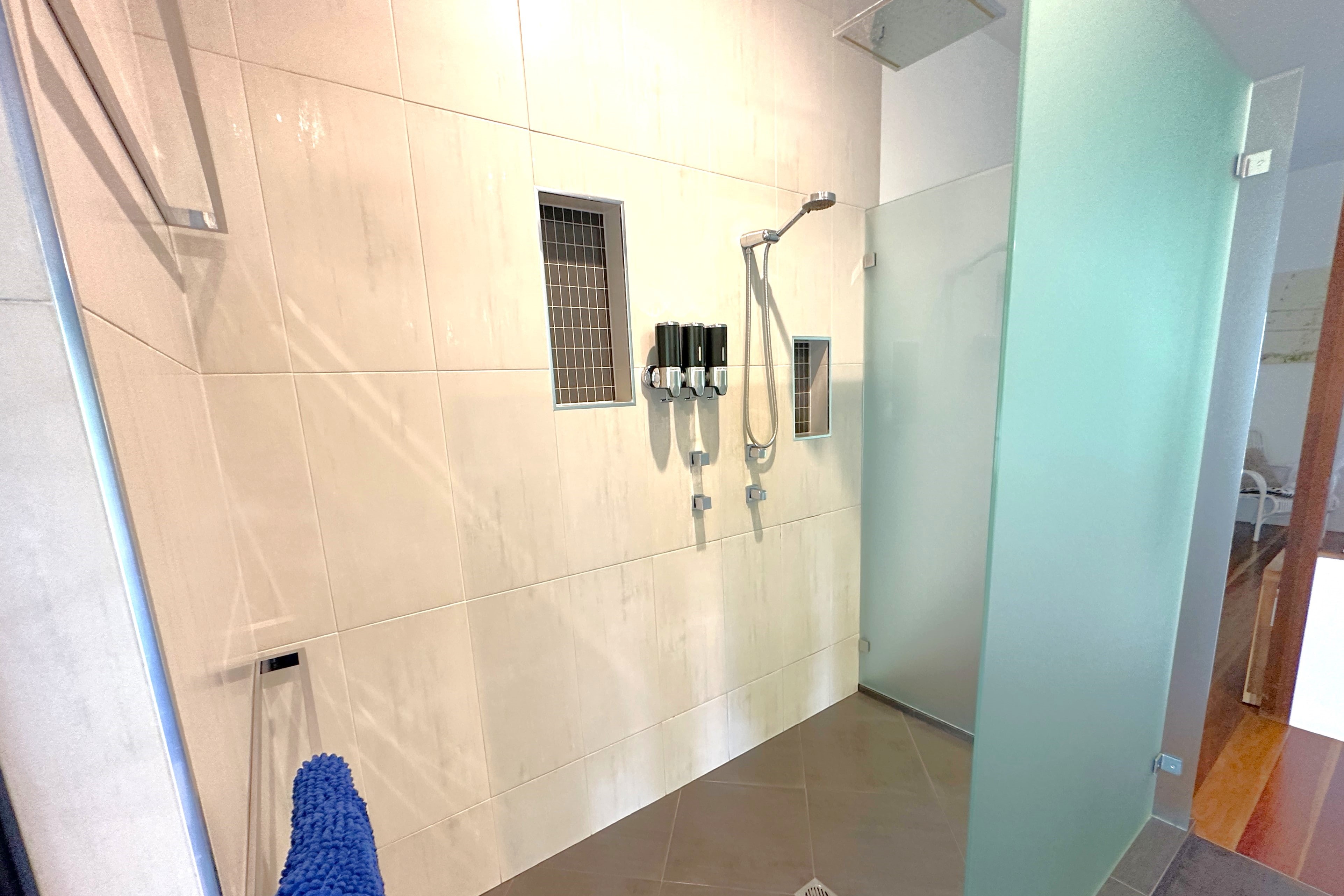 Master Bedroom Ensuite Bathroom with Shampoo, Conditioner and Body Wash