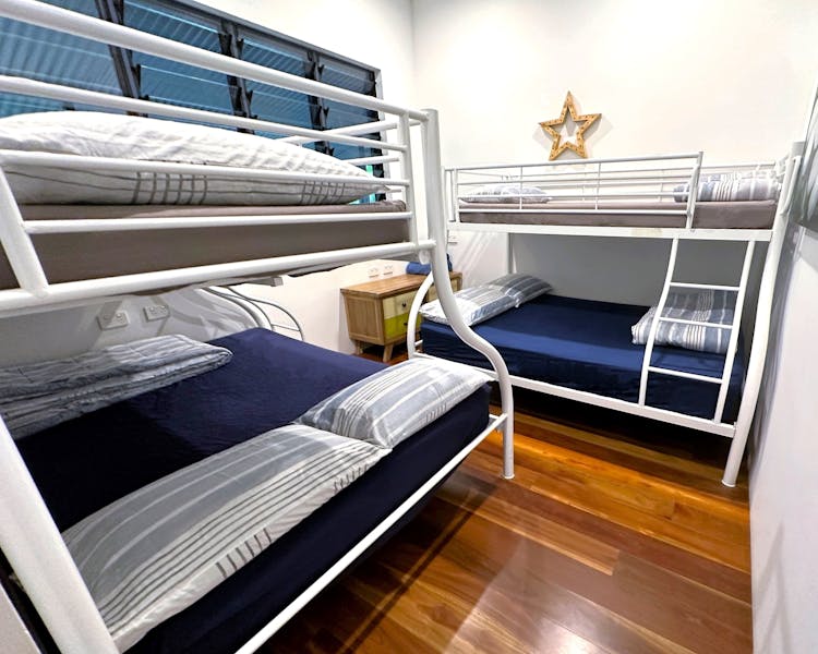 Air Conditioned Bunk Room with Double/Single Bunk Beds