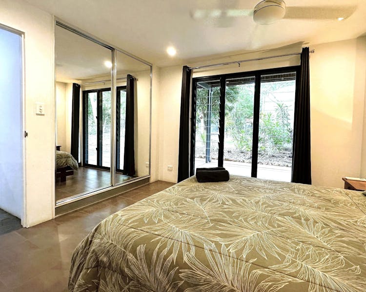 Air Conditioned Queen Bedroom with Ensuite and Garden View