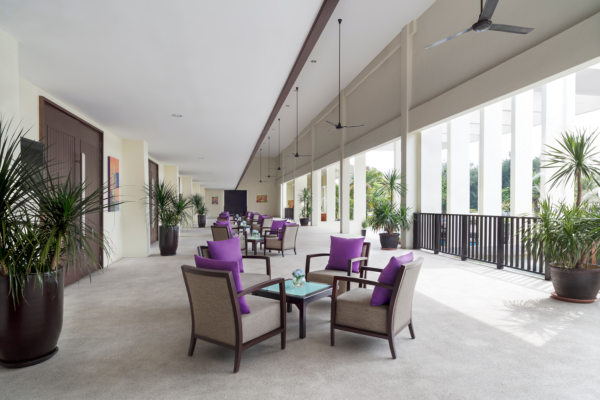 golden_palm_tree_ballroom_foyer