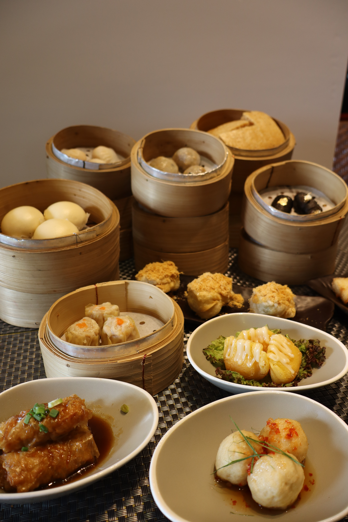 golden_palm_tree_unlimited_dim_sum