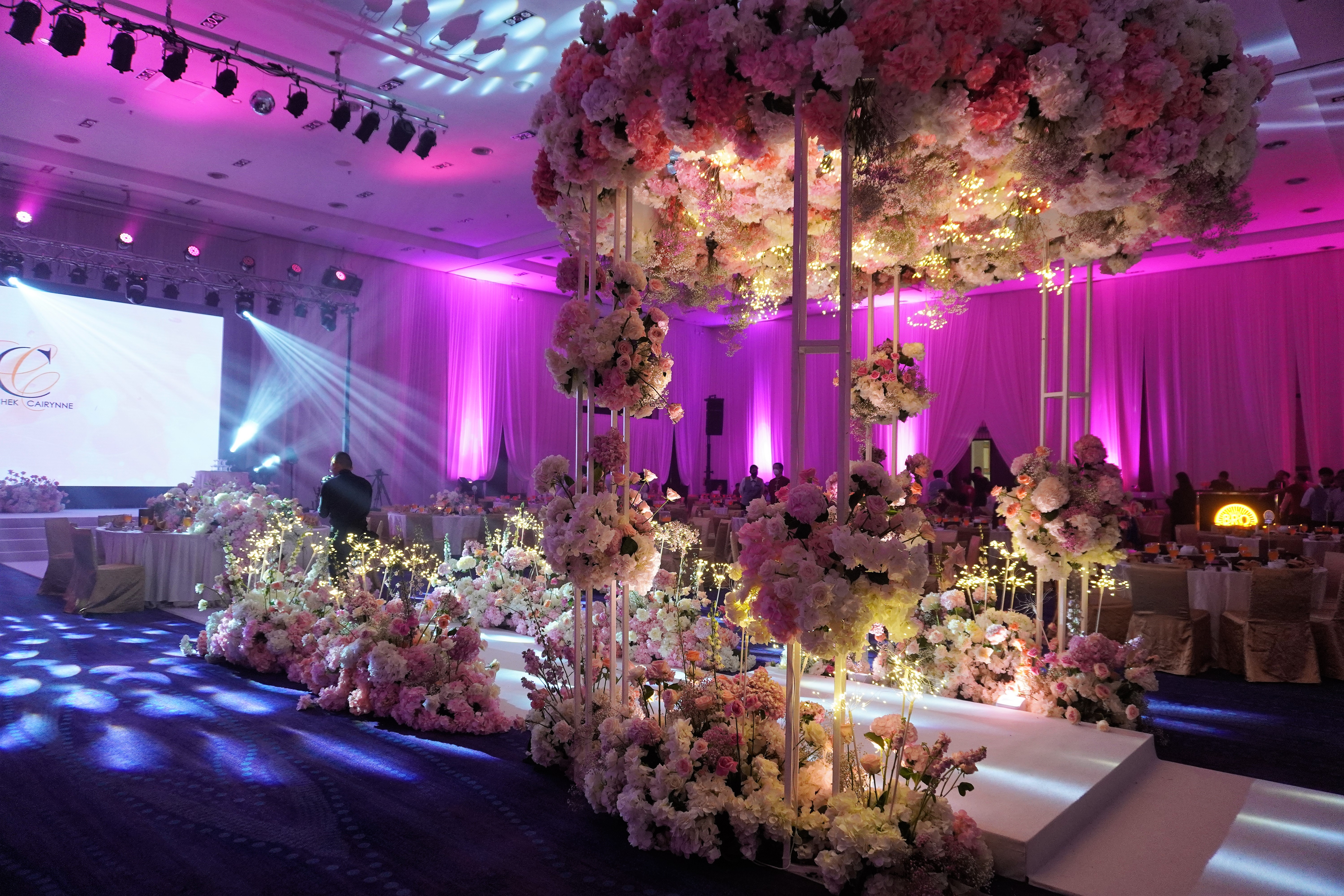 golden_palm_tree_weddings