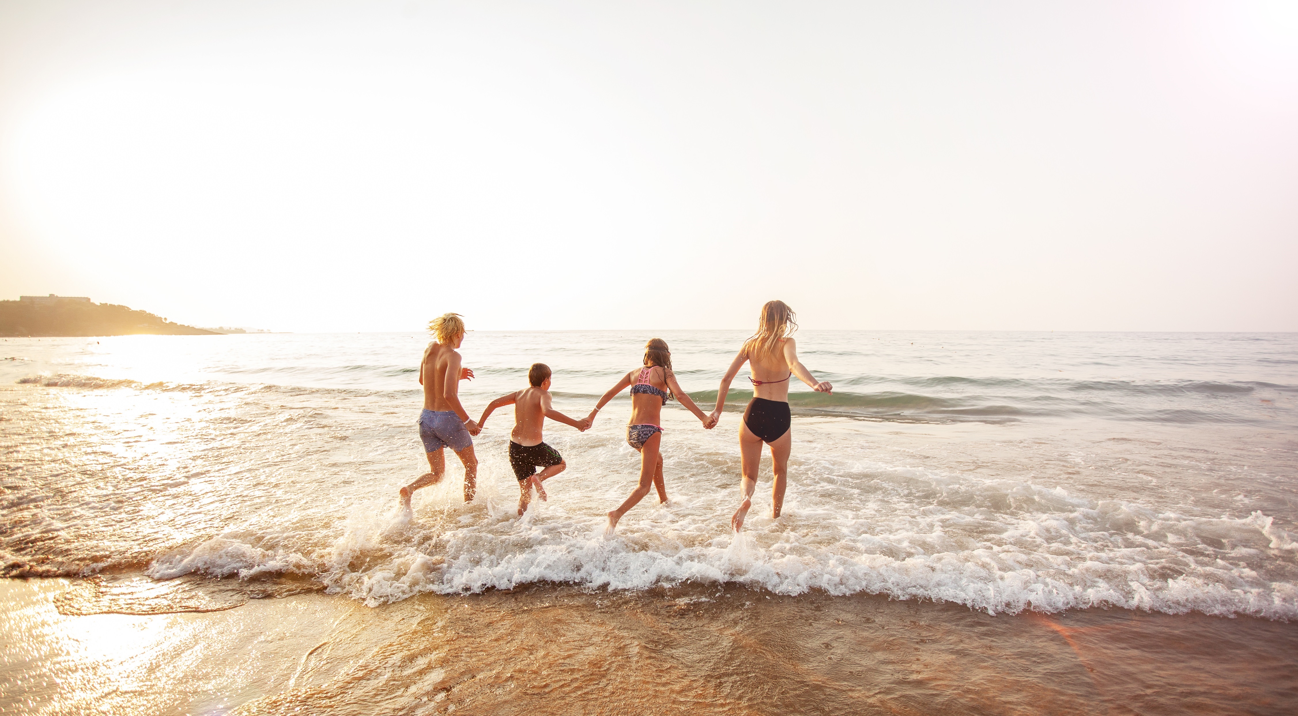 golden_palm_tree_summer_paradise_escape