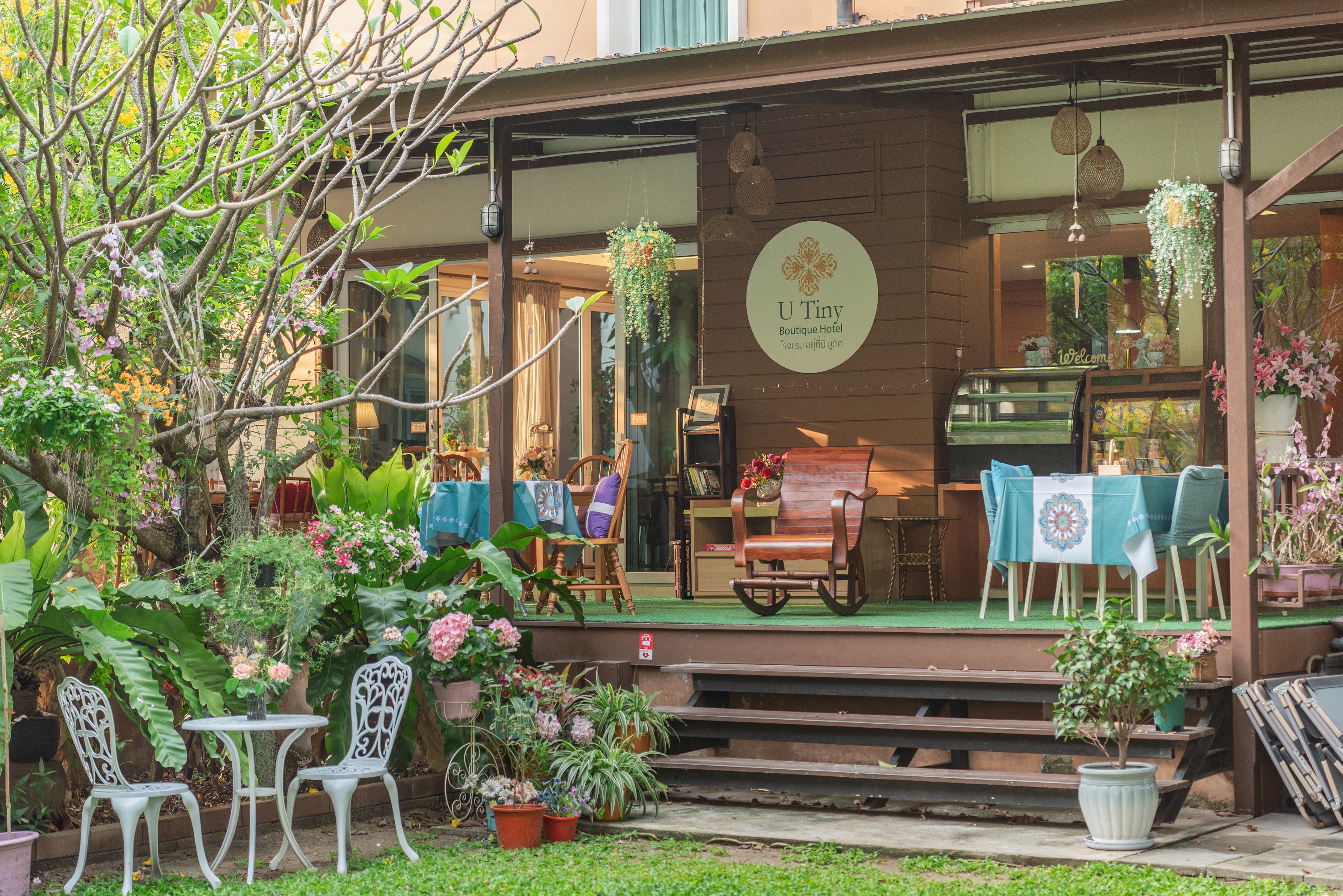 Hidden garden retreat at boutique hotel near Suvarnabhumi Airport