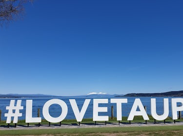Things To Do In Taupo - Enjoy the Cafes and Restaurants 1