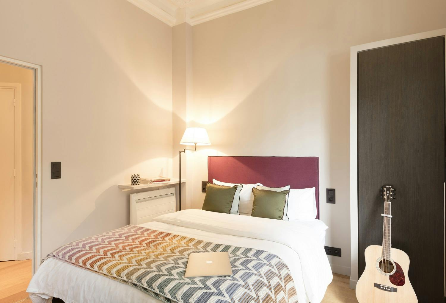 St-Germain Residence - Luxury 4BR - Room #3