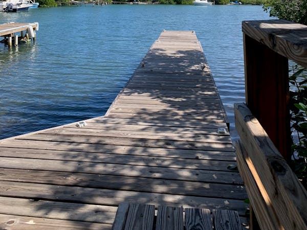 Private dock, extra charge to bring your boat