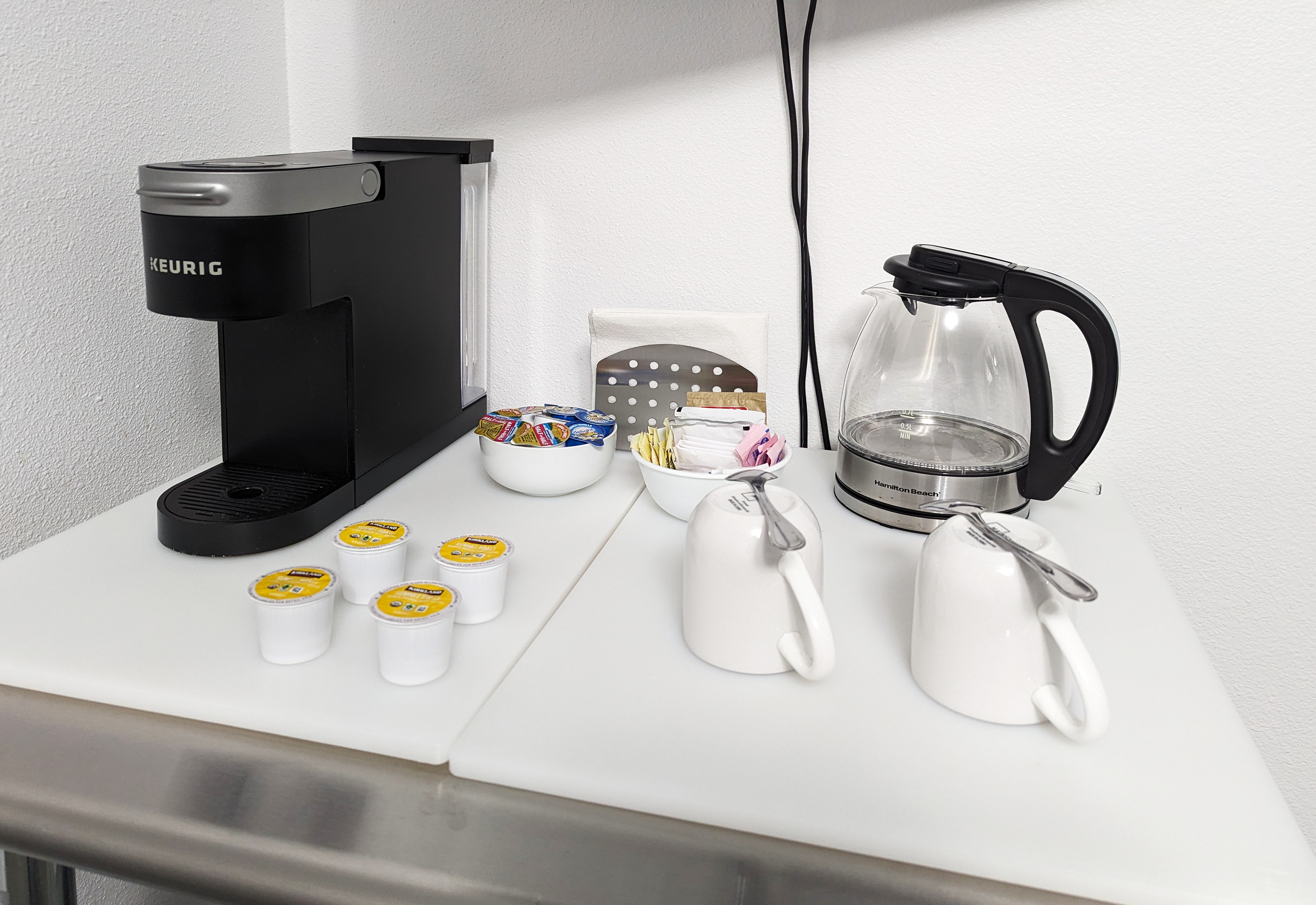 One queen bed and private bathroom in the Magpie Room at Snob Hollow Inn.