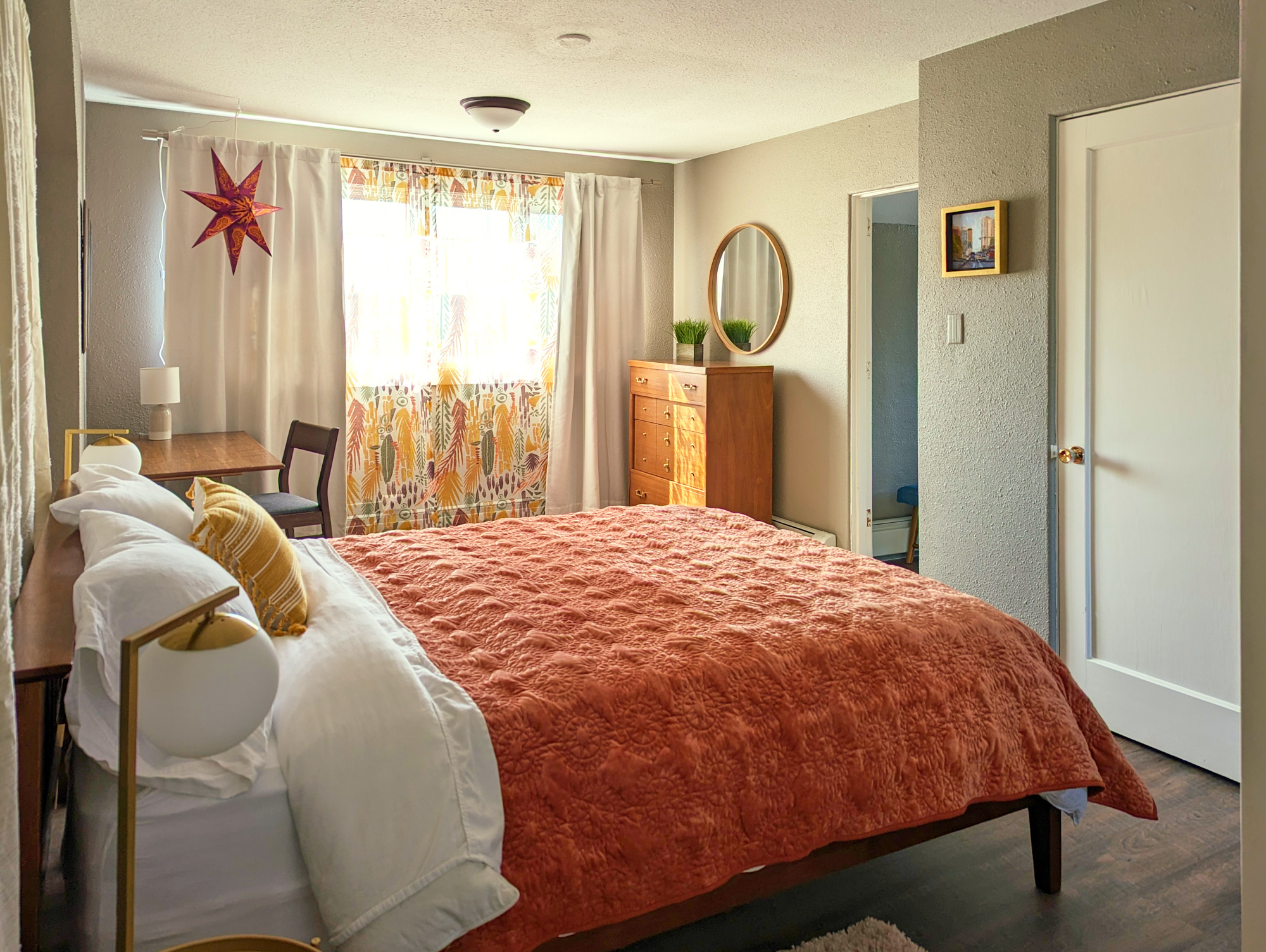 Historic apartment at the Mayor's House at Snob Hollow Inn.