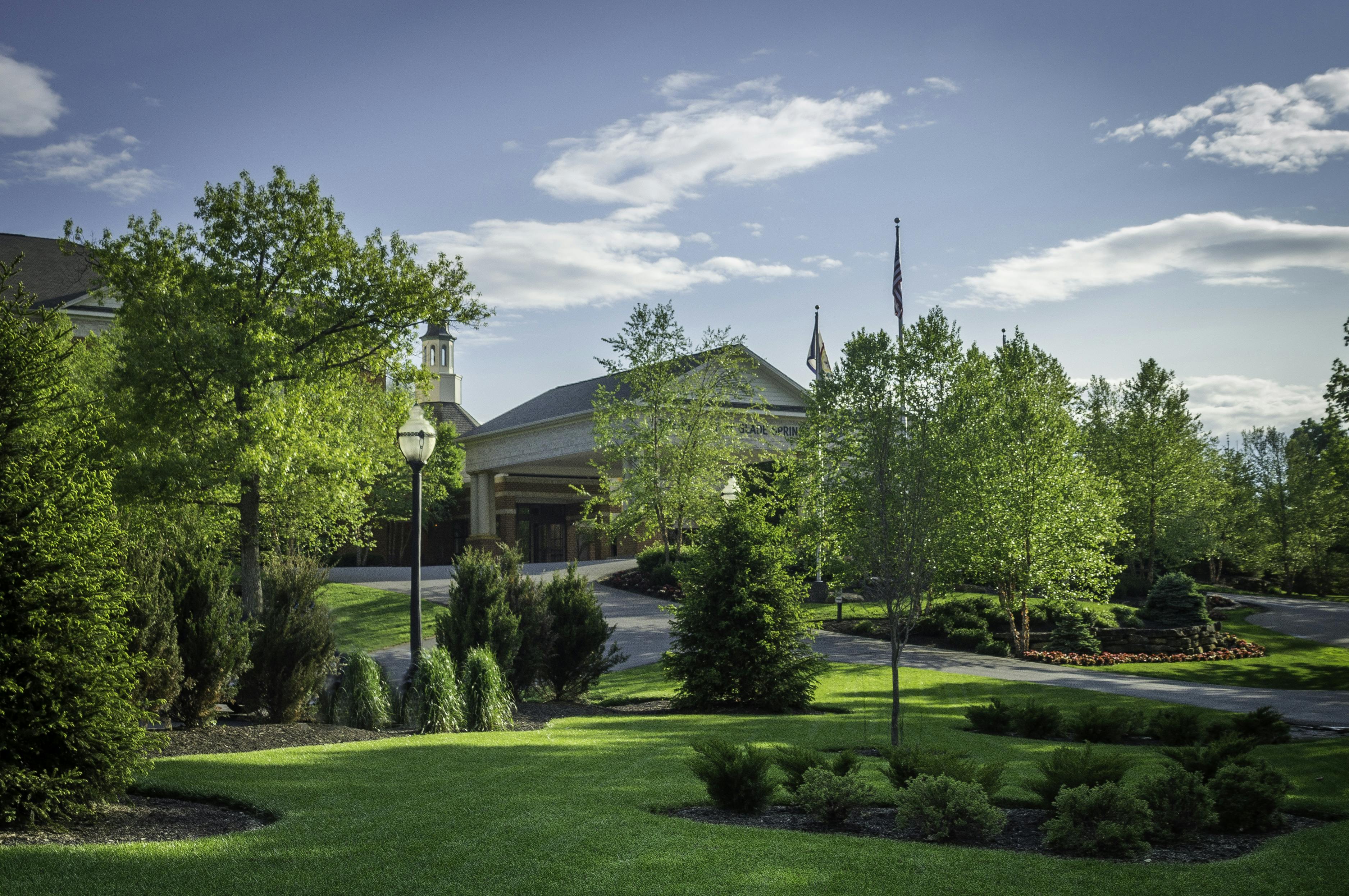 Deluxe King Room with Balcony at The Inn The Resort at Glade Springs