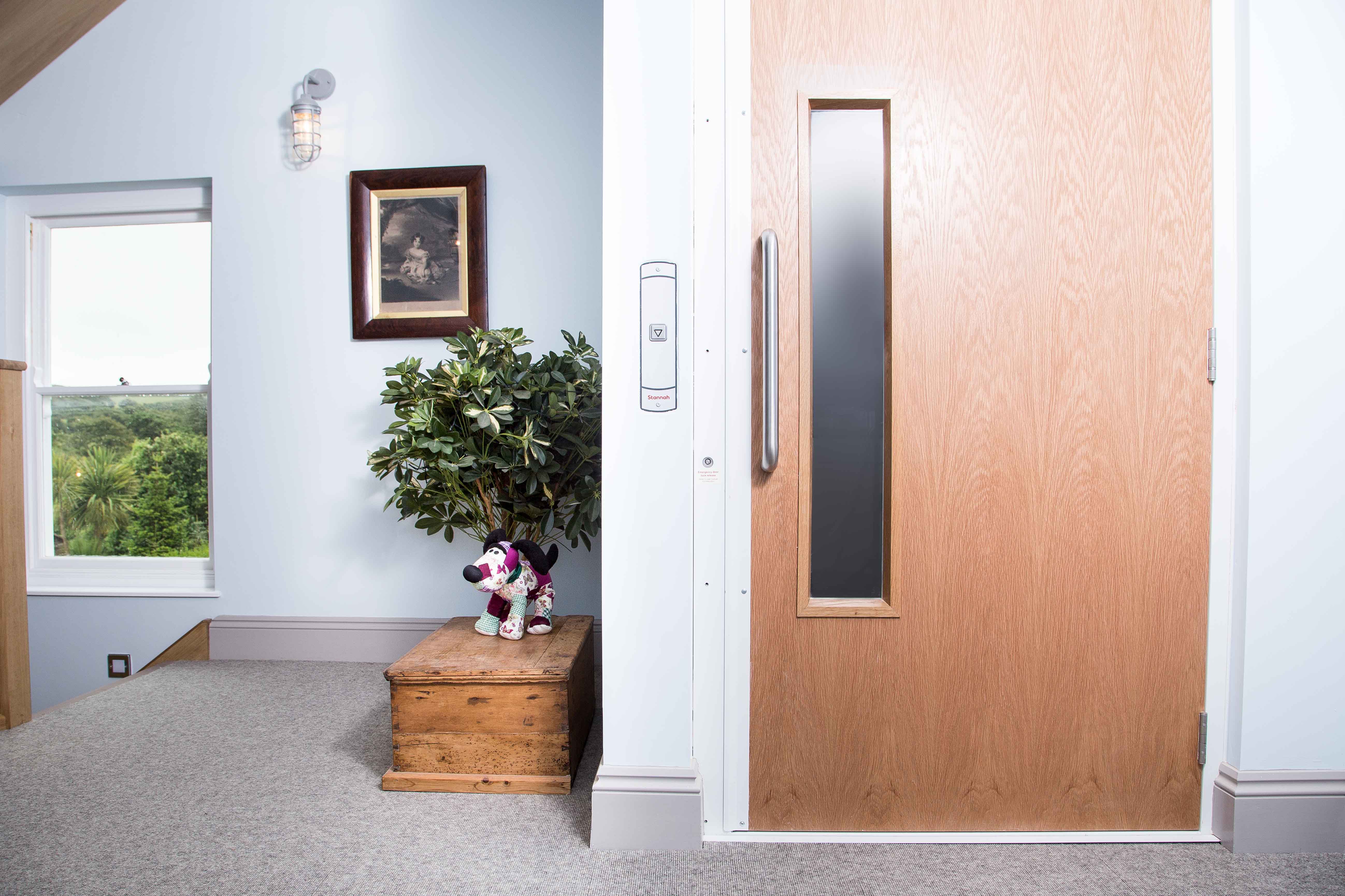 Passenger lift between ground and 2nd floors, here with gromit / toy chest