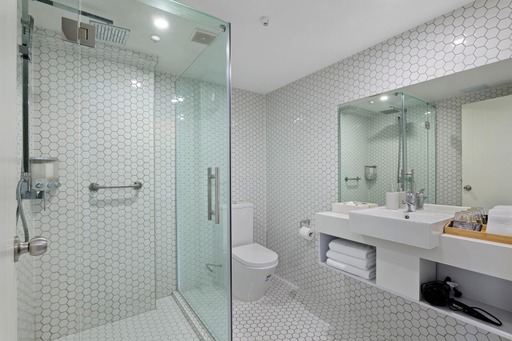 Large Twin Studio Bathroom