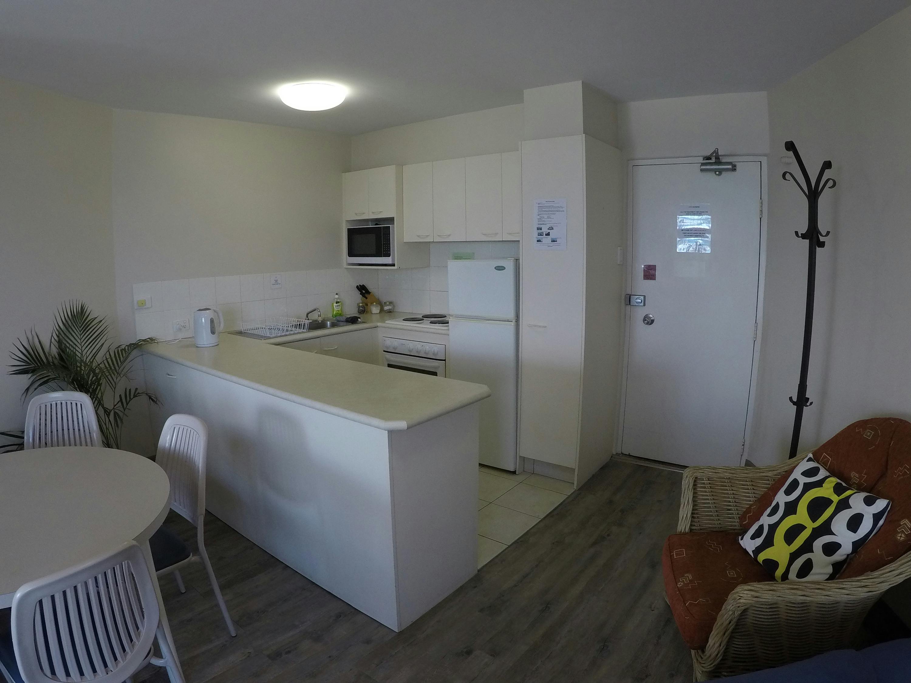 one bedroom apartment, surfers paradise, surfers paradise, gold coast, queensland, australia
