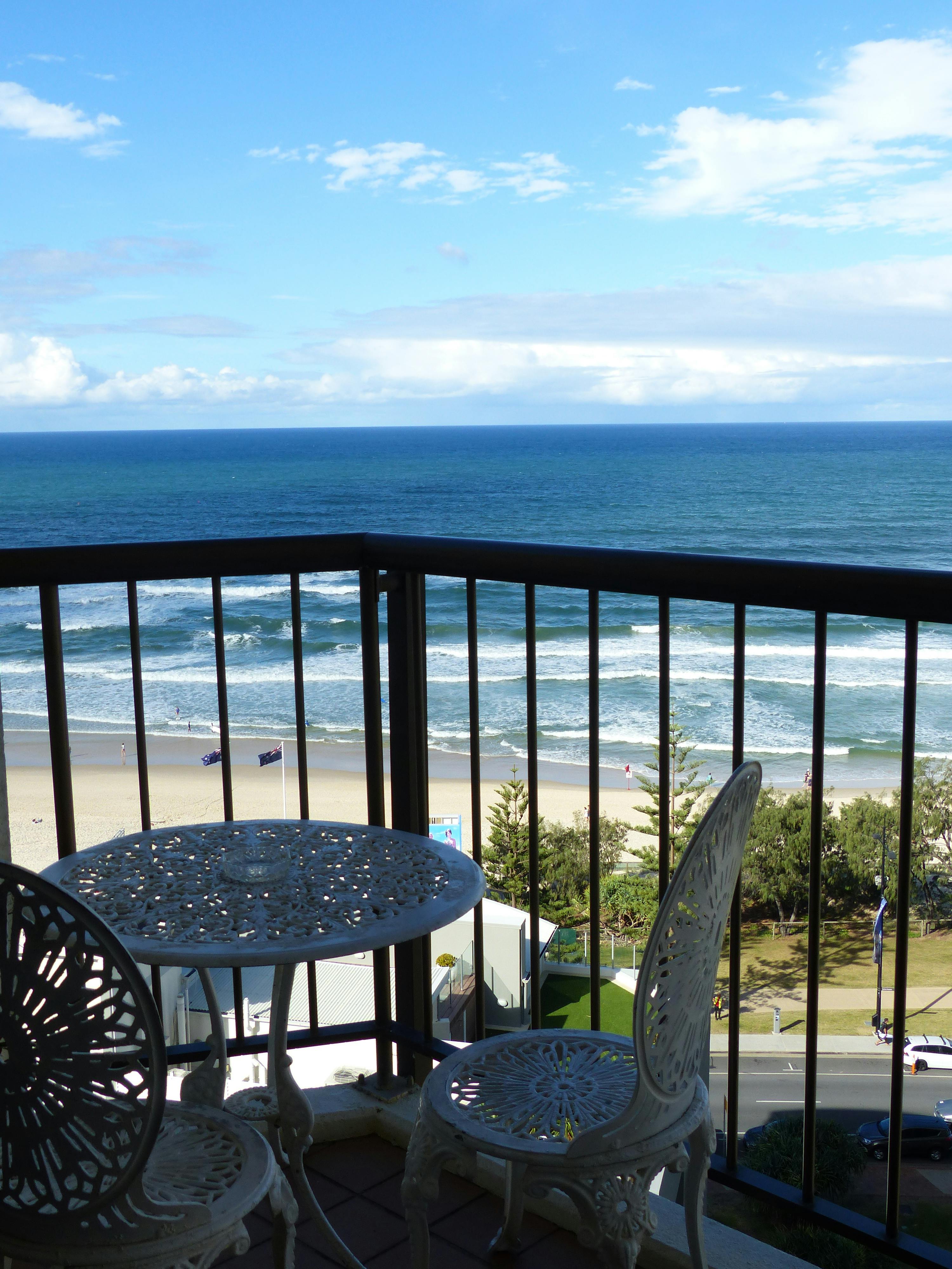 one bedroom apartment, surfers paradise, ocean view, surfers paradise, gold coast, queensland, australia