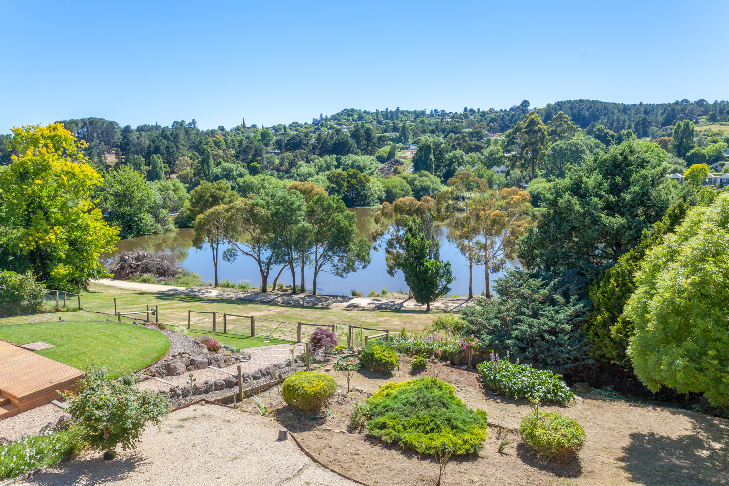 Lake Daylesford views