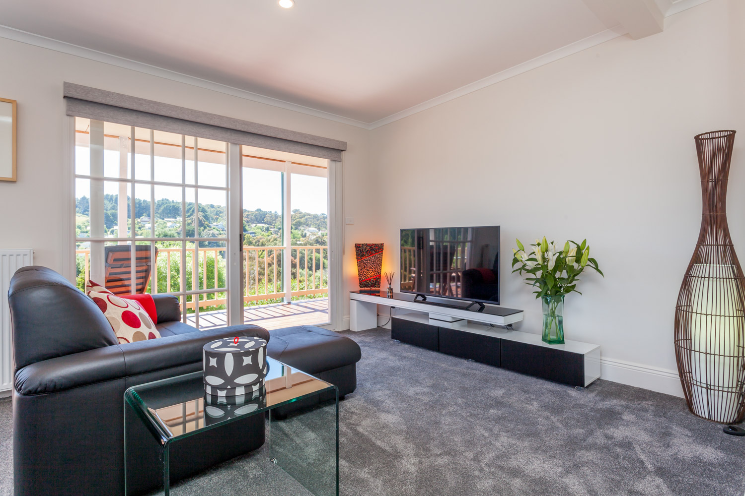 Sony Bravia flatscreen TV in Deluxe King Studio 1