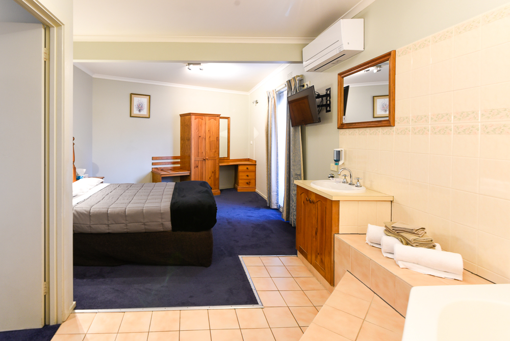Pool Apartment