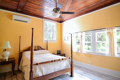 New England room loaded with serenity and sophistication. Sit awhile enjoy a good book.