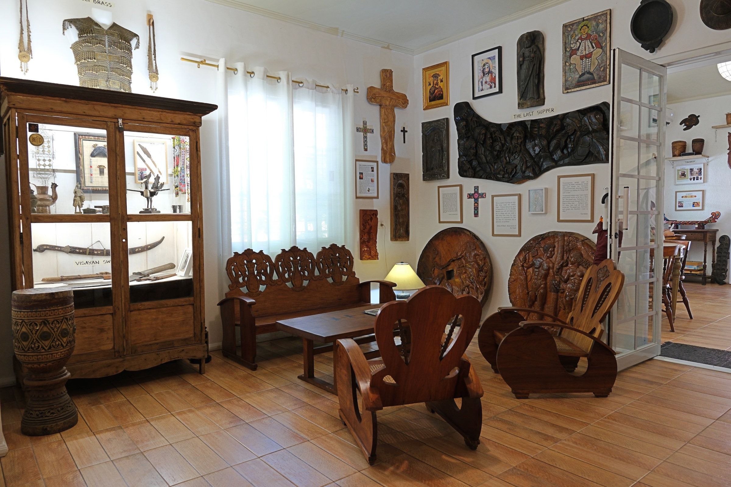 cafe-gallery-white-villas-resort-hotel-siquijor