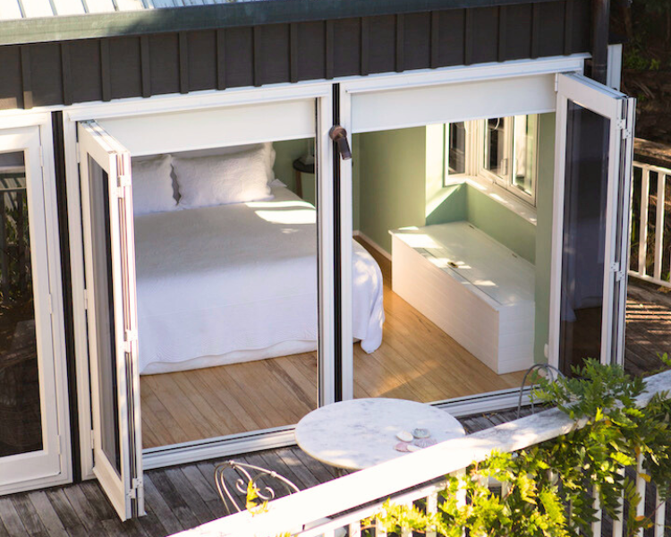 Private outdoor area - Shakespeare Suite, 970 Lonely Bay Lodge