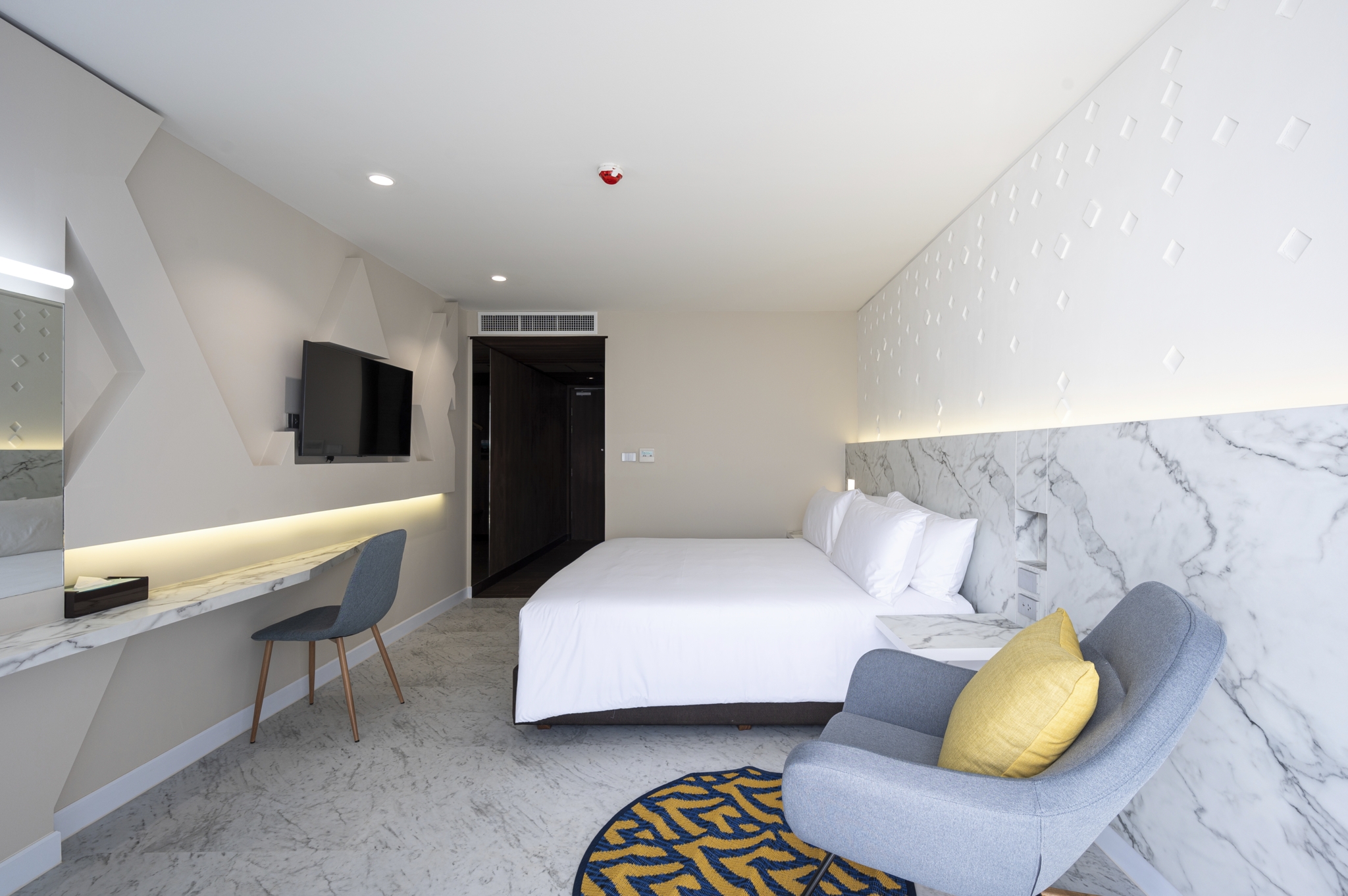 Superior vs Premier - VELA Dhi Nakhon Phanom