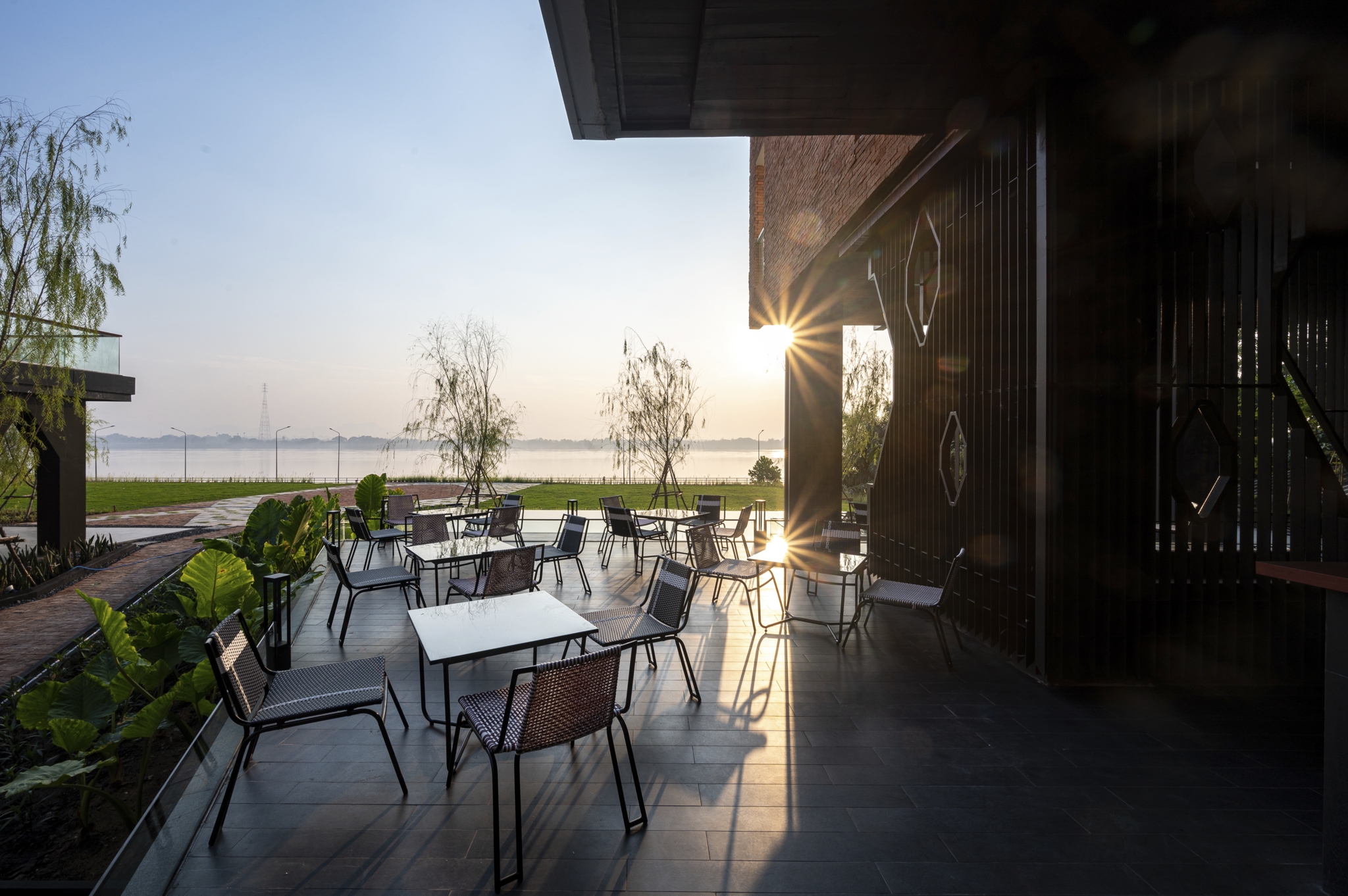 Lherk Lhao - VELA Dhi Nakhon Phanom