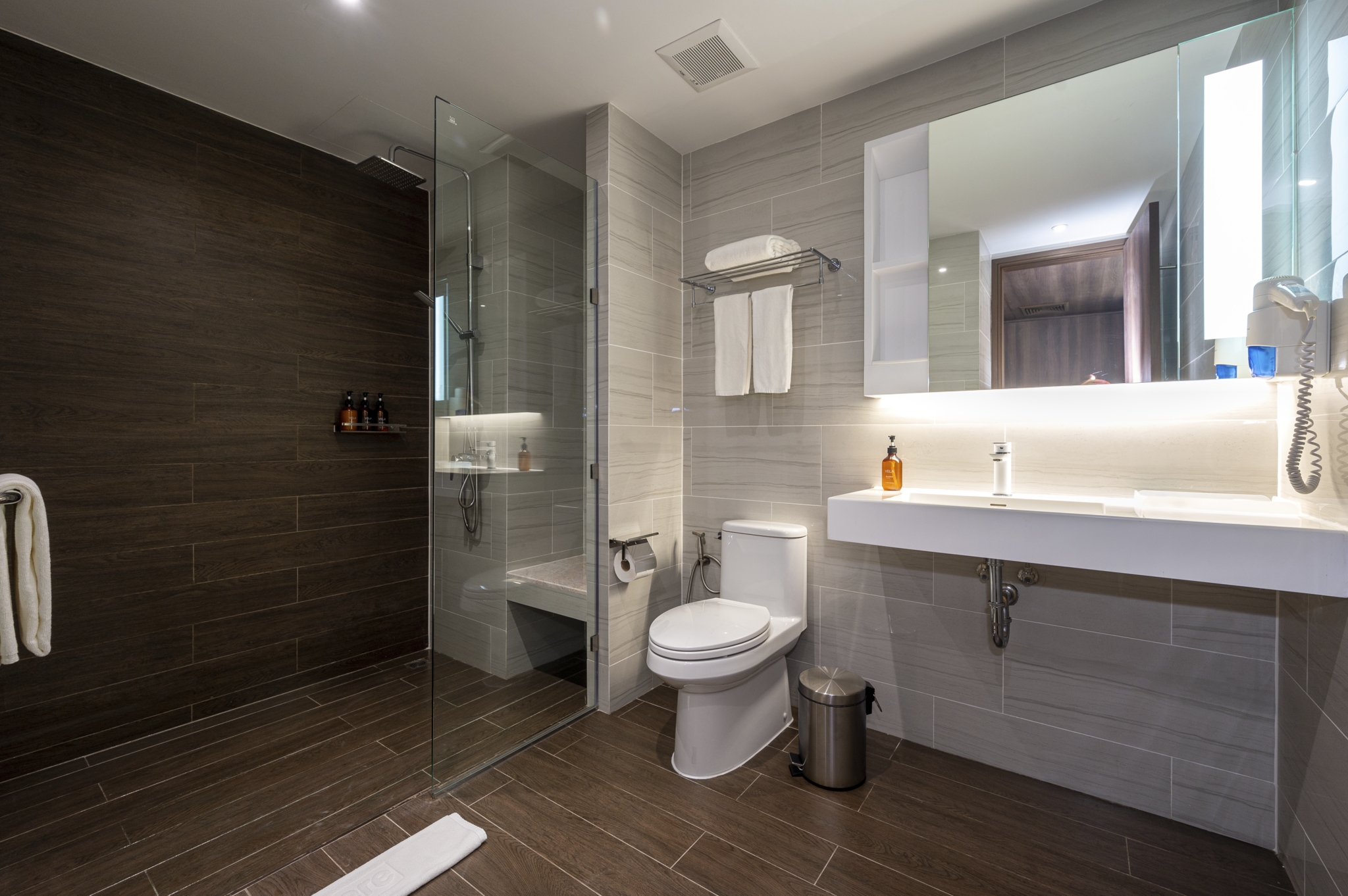 Bathroom-Amenities - VELA Dhi Nakhon Phanom