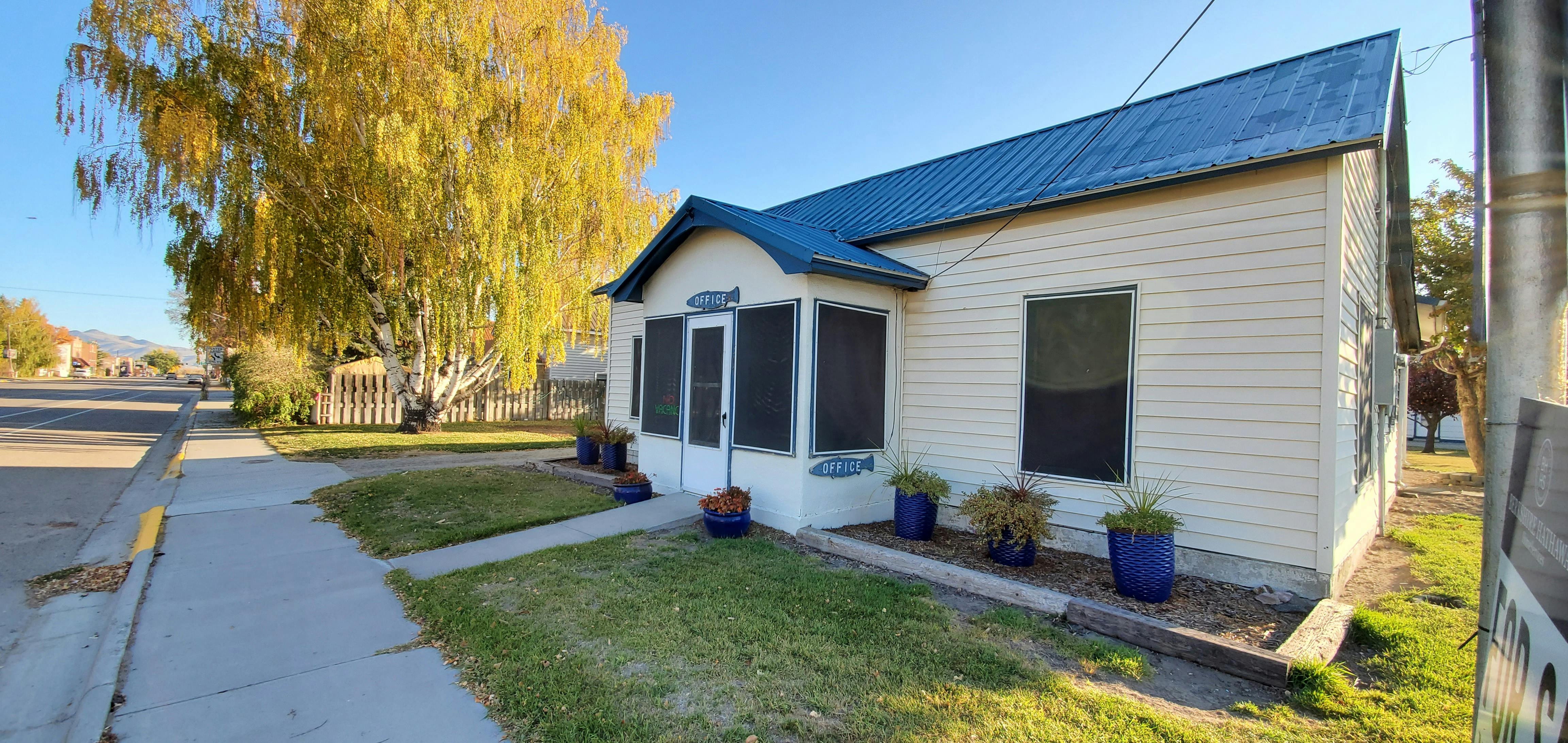 The Kings Motel Alberta Canada Gallery | Kings Motel LLC