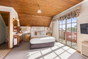 Bayview master spa bedroom opens out onto its own veranda