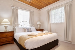 Dove Cottage master bedroom