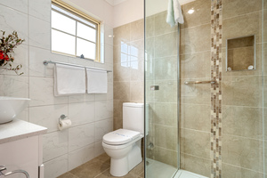 Cherry Cottage contemporary bathroom