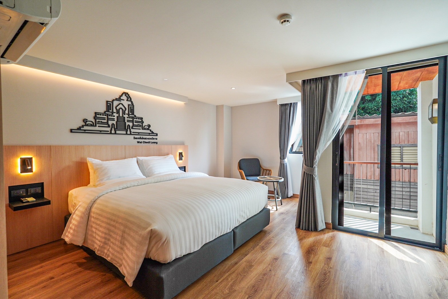 Deluxe City View with Balcony (BC 2)