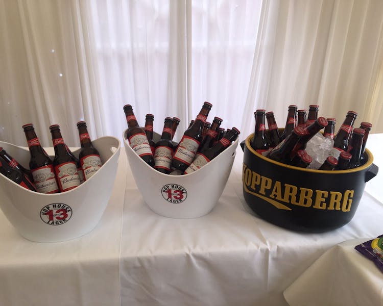 beer buckets, beer table, welcome drink, prosecco