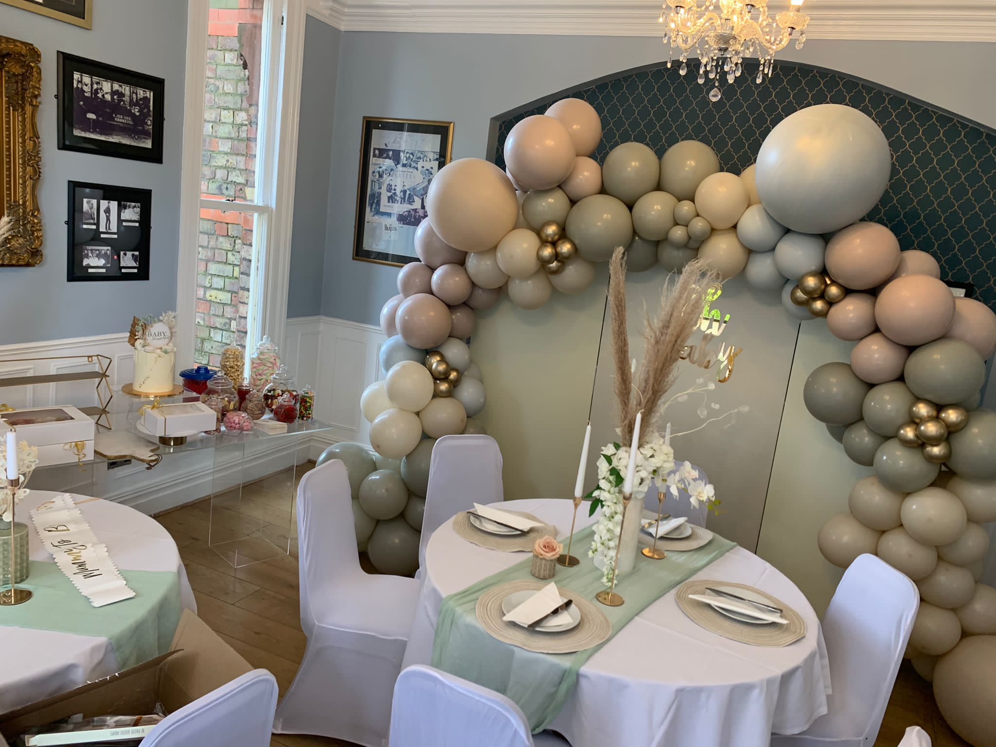 baby shower, room decor, park view