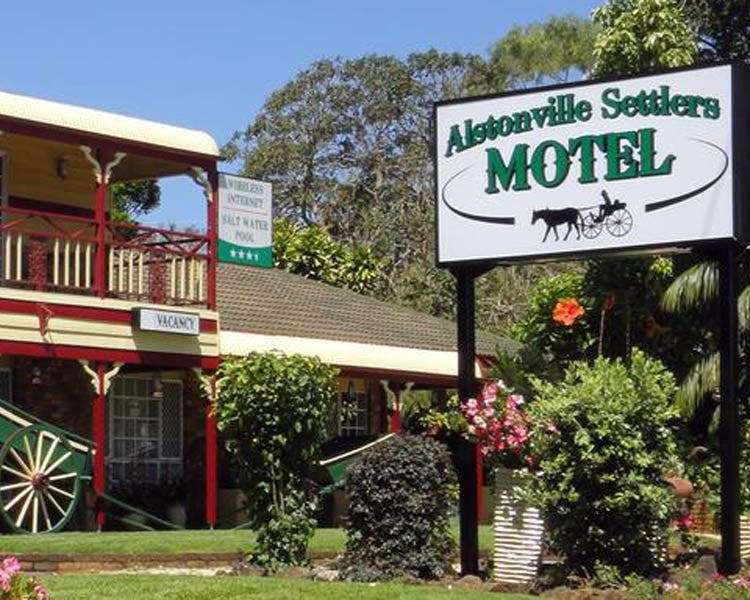 Alstonville Settlers Motel roadside viewpoint